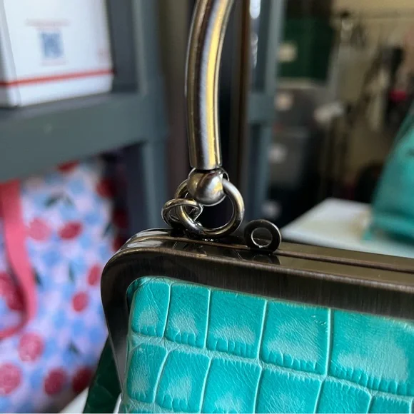 Patricia Nash Laureana Leather Kiss-lock Hand/Crossbody Bag With Chain P823311 - Picture 6 of 16